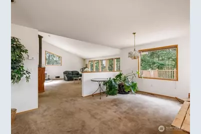 2047 Briarwood Drive, Oak Harbor, WA 98277 - Photo 7