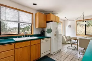 2047 Briarwood Dr, Oak Harbor, WA 98277 - Photo 11