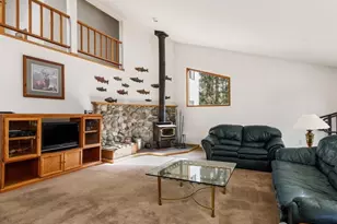 2047 Briarwood Dr, Oak Harbor, WA 98277 - Photo 3