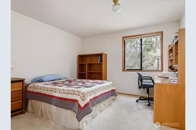 2047 Briarwood Drive, Oak Harbor, WA 98277 - Photo 13