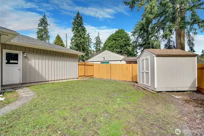 20018 Meridian Place N, Shoreline, WA 98133 - Photo 31