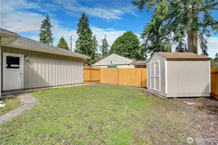 20018 Meridian Pl N, Shoreline, WA 98133 - Photo 31