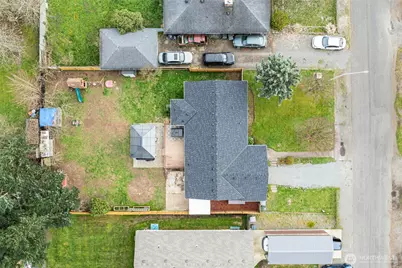 13001 2nd Avenue Ct E, Tacoma, WA 98445 - Photo 35