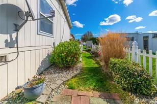 10716 61st St E, Puyallup, WA 98372 - Photo 29