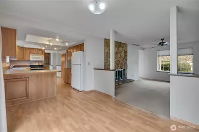 921 S 262nd Place, Des Moines, WA 98198 - Photo 11