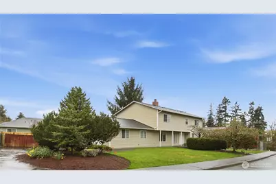 921 S 262nd Place, Des Moines, WA 98198 - Photo 1