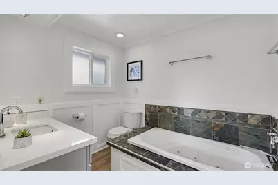 7301 32nd Avenue S, Seattle, WA 98118 - Photo 21