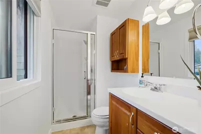 11742 NE 150th Place, Kirkland, WA 98034 - Photo 13