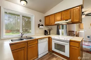 681 E Oak Park Way, Shelton, WA 98584 - Photo 13