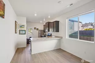 1312 W 17th Ave, La Center, WA 98629 - Photo 9