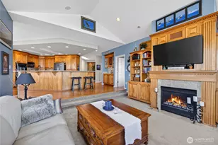 4621 Tanner View Dr, Clinton, WA 98236 - Photo 25