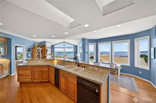 4621 Tanner View Dr, Clinton, WA 98236 - Photo 19