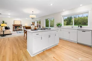 340 222nd Pl SE, Sammamish, WA 98074 - Photo 13