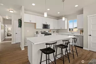 2141 169th St NE, Marysville, WA 98271 - Photo 5