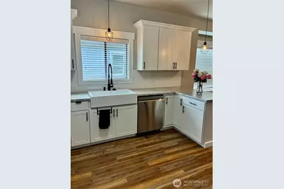 310 Second Street, Sumas, WA 98295 - Photo 11