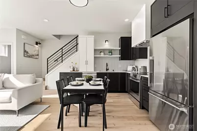 2560 30th Avenue W, Seattle, WA 98199 - Photo 5