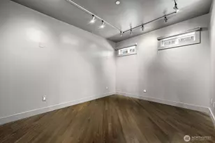 745 Bellevue Ave E, Seattle, WA 98102 - Photo 25