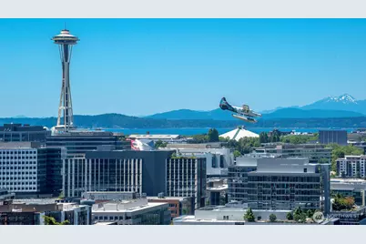 745 Bellevue Avenue E #402, Seattle, WA 98102 - Photo 3