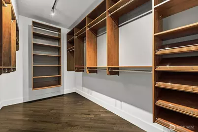 745 Bellevue Avenue E #402, Seattle, WA 98102 - Photo 29