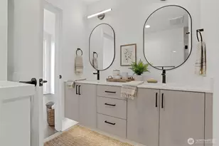 9020 13th Ave NW, Seattle, WA 98117 - Photo 25