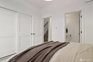 9020 13th Ave NW, Seattle, WA 98117 - Photo 25