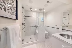 12857 SE 45th Pl, Bellevue, WA 98006 - Photo 29