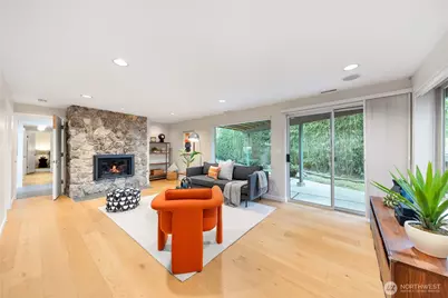 12857 SE 45th Pl, Bellevue, WA 98006 - Photo 23