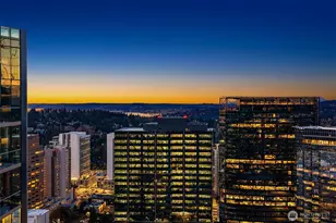 10700 NE 4th St, Bellevue, WA 98004 - Photo 23