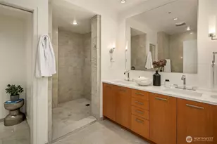 10700 NE 4th St, Bellevue, WA 98004 - Photo 25