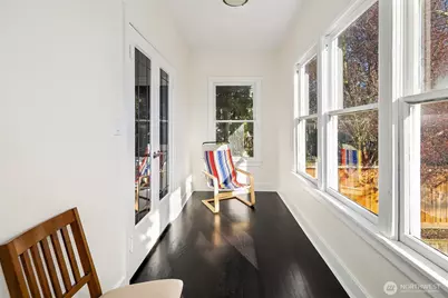 250 NE 50th Street, Seattle, WA 98105 - Photo 9