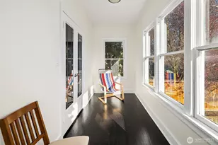 250 NE 50th St, Seattle, WA 98105 - Photo 9