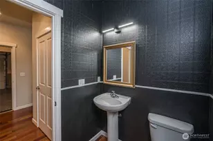 3909 Rossberg St SE, Lacey, WA 98503 - Photo 5