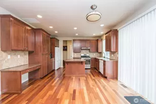 3909 Rossberg St SE, Lacey, WA 98503 - Photo 7