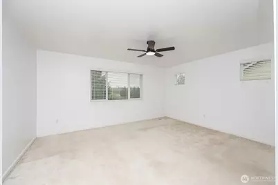 3909 Rossberg Street SE, Lacey, WA 98503 - Photo 11