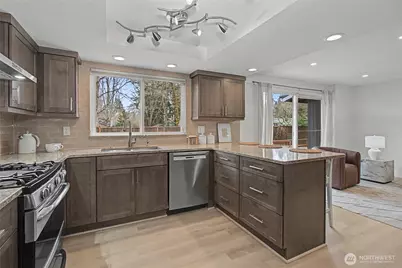 17904 156th Place SE, Renton, WA 98058 - Photo 11