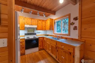 13008 Welcome Rd, Deming, WA 98244 - Photo 19