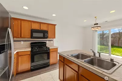 7240 287th Street NW, Stanwood, WA 98292 - Photo 5