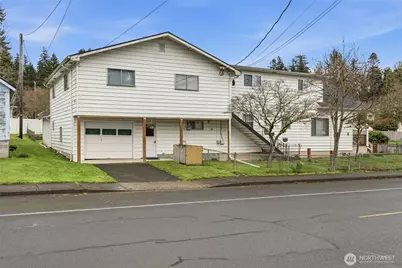 180 2nd Street, Cathlamet, WA 98612 - Photo 1
