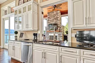 3042 Northshore Rd, Bellingham, WA 98226 - Photo 9