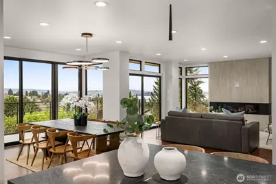 6038 50th Avenue NE, Seattle, WA 98115 - Photo 3