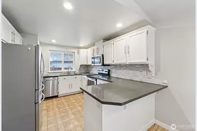 1724 147th Place SW, Lynnwood, WA 98087 - Photo 3