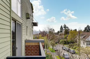 4422 Bagley Ave N, Seattle, WA 98103 - Photo 5