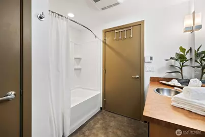 4422 Bagley Avenue N #216, Seattle, WA 98103 - Photo 19