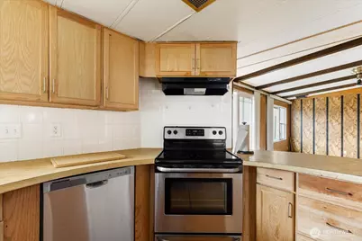 801 Walker Avenue, Oak Harbor, WA 98277 - Photo 27