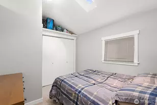 7818 Stroud Ave N, Seattle, WA 98103 - Photo 31