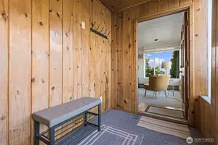 7818 Stroud Ave N, Seattle, WA 98103 - Photo 3