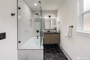 5520 Brooklyn Ave NE, Seattle, WA 98105 - Photo 13