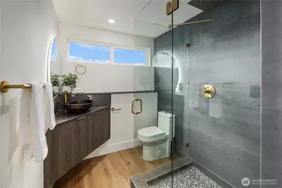 5520 Brooklyn Avenue NE, Seattle, WA 98105 - Photo 15