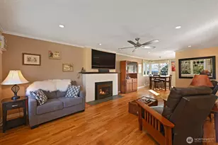 8451 40th Ave SW, Seattle, WA 98136 - Photo 7