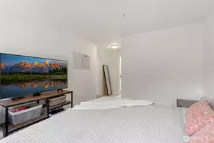 23325 Cedar Way, Mountlake Terrace, WA 98043 - Photo 17